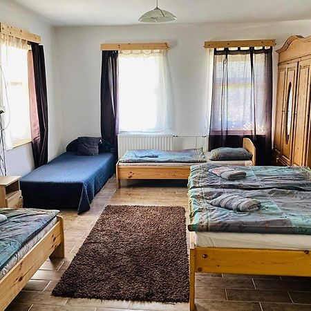 FelsőtoldKontyos Vendeghazアパートメント 部屋 写真